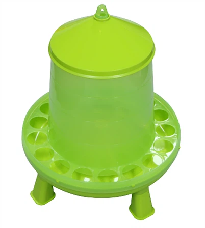 Пластиковая кормушка для птицы